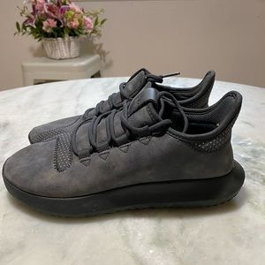 Adidas black size 6.5 W